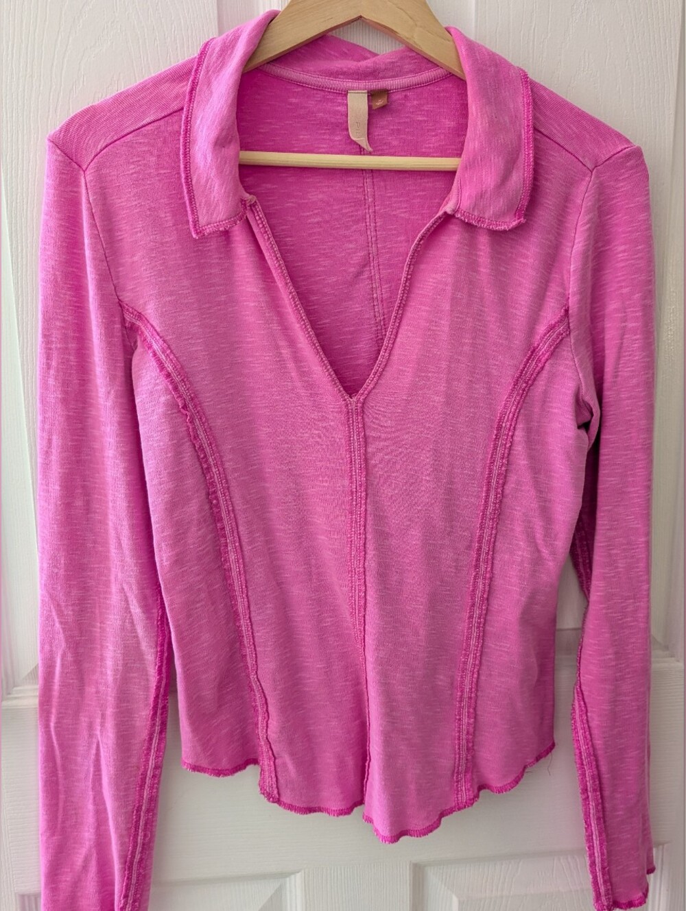 Pilcro Hot Pink Long-Sleeve Collar V-Neck Seam-Detailed Top